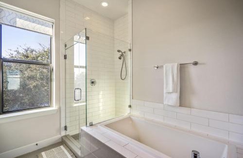 East Downtown Houston Apartamento | Stoic Sanctuary @ East Downtown