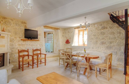 Prines Villa | Piedra Cottage Casa en la naturaleza con jardines amplias y privacidad completa!