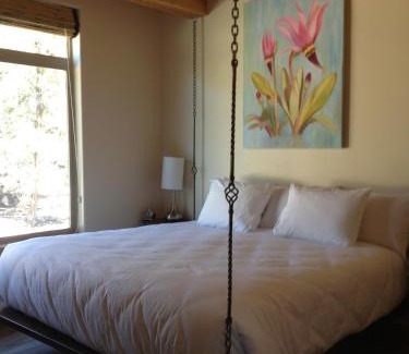 Tropic Hotel | Stone Canyon Inn