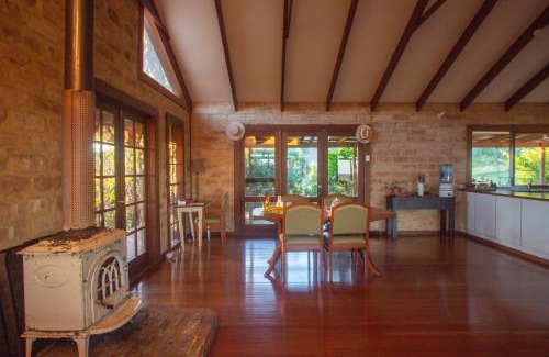 Possum Brush Apartamento | Stone Cottage