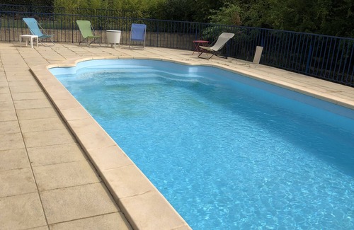 Thezan-les-Beziers Casa | Stone family villa