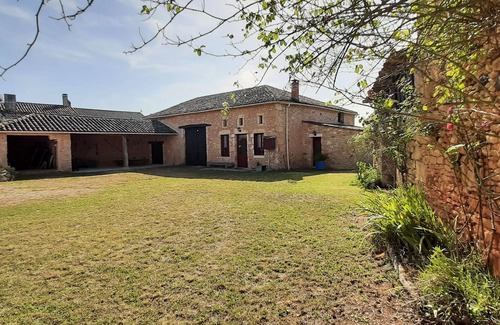 Blanquefort-sur-Briolance Casa | Casa de vacaciones de piedra