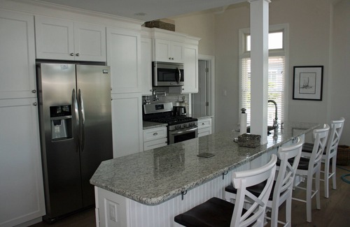 Stone Harbor Casa | Stone Harbor con vista al agua! 1 cuadra del centro (lado norte)
