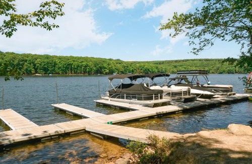 Oakland Casa | Stone Haven: New, Lake Access w. Dock Slip, Hot Tub, Fire Pit