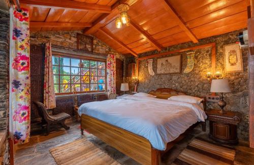 Kasiyalekh Casa | Stone Heritage Mukteshwar