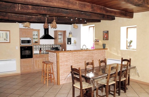 La Chapelle-Gonaguet Casa | Casa de piedra con piscina privada y jardín – Encanto y confort en Dordoña