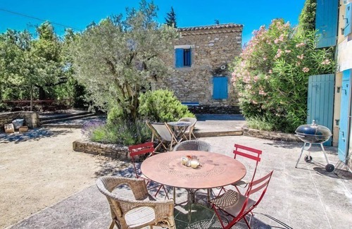 Montsegur-sur-Lauzon Casa | Stone house in Montségur-sur-Lauzon, Drôme, pool, calm, pets allowed (2).