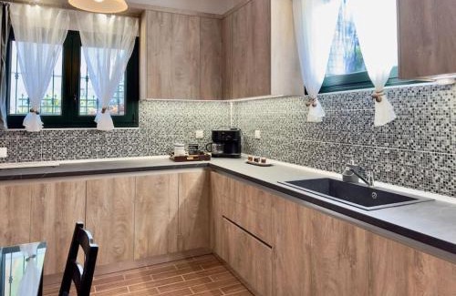 Edessa Apartamento | Stone House - Bike Friendly Home