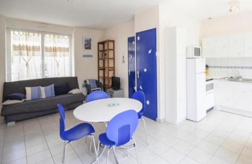 Etables-sur-Mer Casa | Stone House by Les Godelins Beach