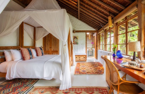 Petulu Hotel | Stone House