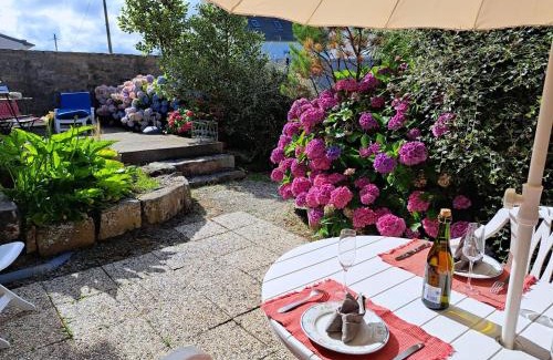 Lannilis Casa | Stone House in Brittany near the Sea, cleaning included