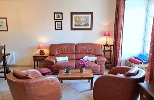Lannilis Casa | Stone House in Brittany near the Sea, cleaning included