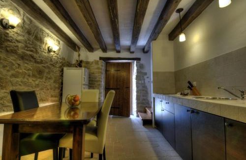 Kotli Casa | Stone House Kotli