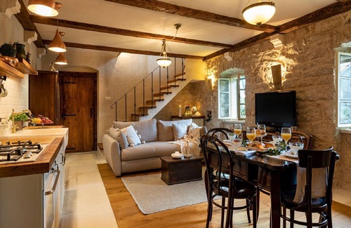 Sestanovac Casa | Stone House Lola - Two Bedroom Holiday Home