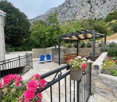 Tucepi Casa | Stone house Marinko - Free Beach Parking