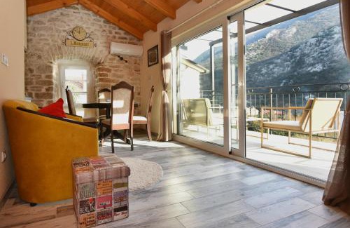 Donji Morinj Apartamento | Stone house Morinj