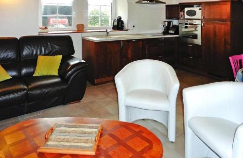 Plobannalec-Lesconil Casa | Stone House near Torche Beach