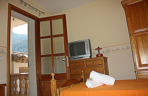 Sóller Cabaña | casa de piedra con piscina ,baño con jakuzzi y a 5 minutos del centro.