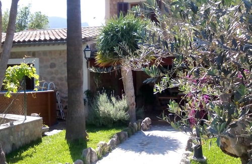 Sóller Cabaña | casa de piedra con piscina ,baño con jakuzzi y a 5 minutos del centro.