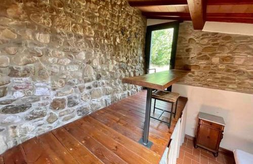 Montefiridolfi Apartamento | Stone house with pool