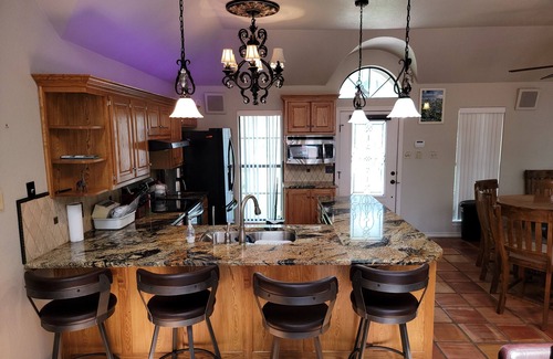 Clifton Cabina | Stone House with patio, hot tub-less than 50 yards to the water.