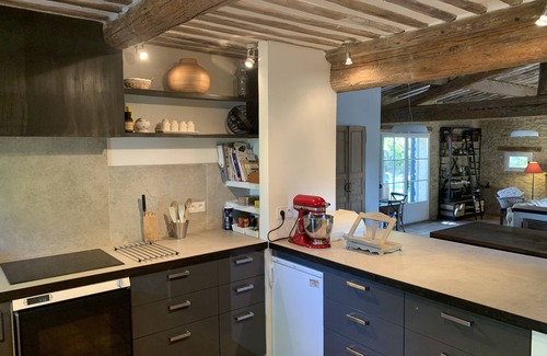Bonnieux Casa | Magnífica casa de piedra con piscina climatizada y magníficas vistas sobre el valle del Luberon.