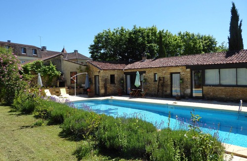 Proissans Cabaña | Casa de piedra con piscina privada