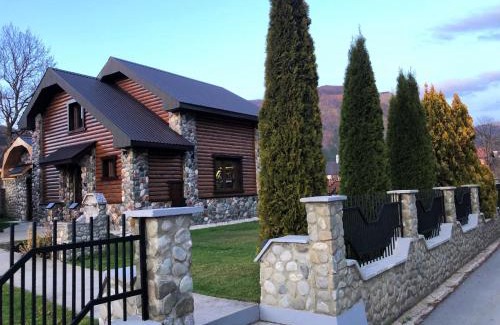 Kolasin Apartamento | Stone Lodge 2