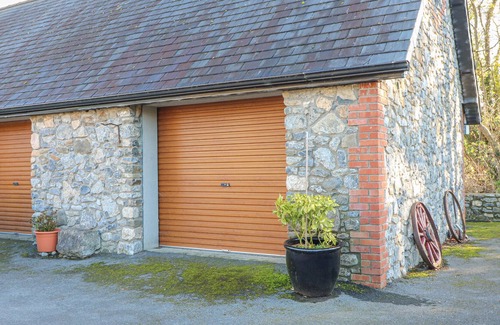 Kilkenny Cabaña | Stone Lodge