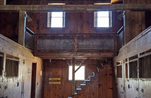 Hillsboro Casa | Stone Pond Farm sleeps 9, peaceful, family friendly, quaint country farmhouse.