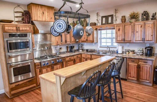 Altamont Cabina | Stone's Mountain View
