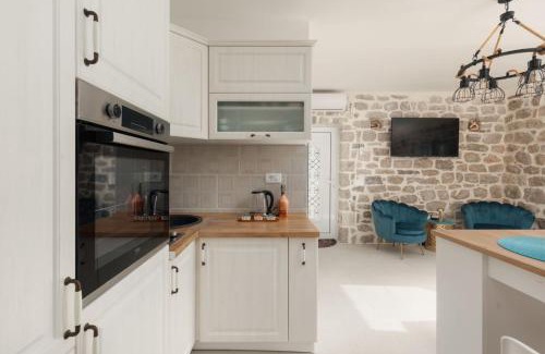 Risan Apartamento | Stone sea apartment