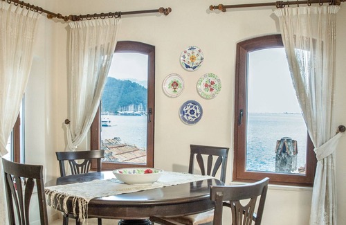 Marmaris City Center Villa | Villa de piedra en el casco antiguo de Marmaris