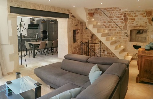Saint-Restitut Chalet De Esquí | Stone village house with pool, Saint-Restitut – Drôme Provençale