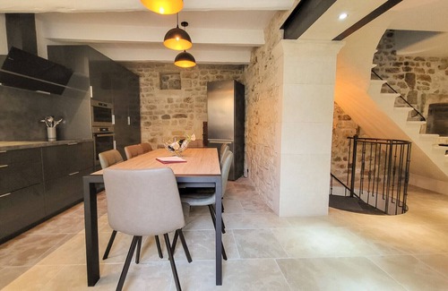 Saint-Restitut Chalet De Esquí | Stone village house with pool, Saint-Restitut – Drôme Provençale