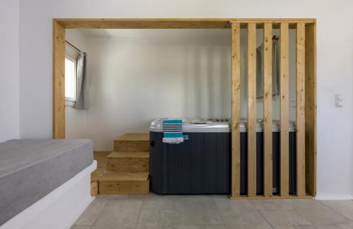 Naxos Town Apartamento | Stone Whisper