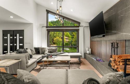 Eagle-Vail Casa | Stonecreek Summit 6BR LUXE Retreat with Hot Tub