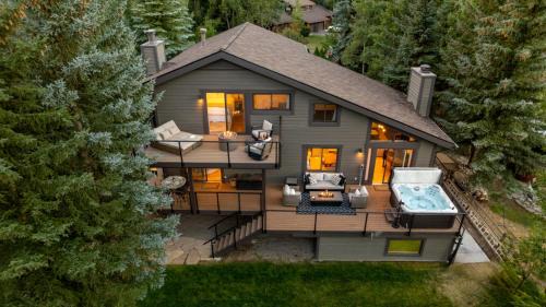 Eagle-Vail Casa | Stonecreek Summit 6BR LUXE Retreat with Hot Tub