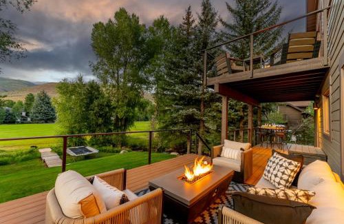 Eagle-Vail Casa | Stonecreek Summit 6BR LUXE Retreat with Hot Tub