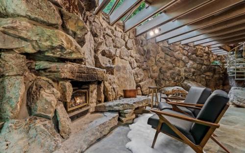 Eden Isle Casa | Stoneflower Cottage