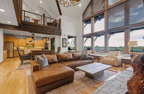 Ashton Casa | Stonefly Lodge | Henry`s Fork Riverfront Luxury