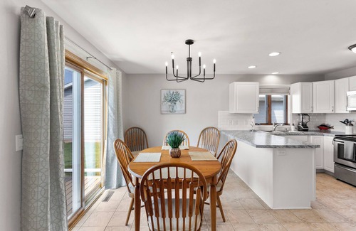 Kimberly Casa | Beautiful 3BR Home Dog-Friendly, Fenced Yard, Shuffleboard & Grill