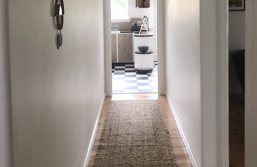 Golden Point Casa | StoneHaus Ballarat.. Mid century gem in great location. WiFi Free and fast