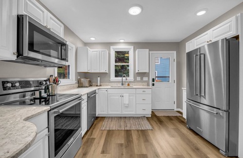 Port Austin Apartamento | StoneHaven on Lake Street — Port Austin