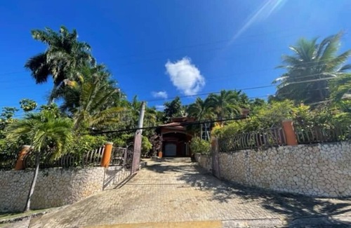 IronShore Estates Apartamento | Stonehenge
