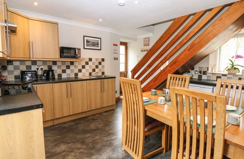 Muker Cabaña | STONELEIGH COTTAGE, family friendly, with a garden in Muker