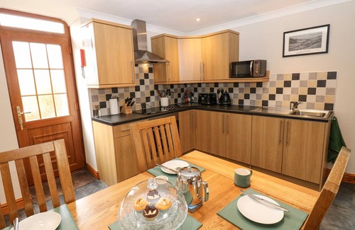 Muker Cabaña | STONELEIGH COTTAGE, family friendly, with a garden in Muker