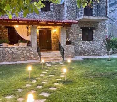 Kalavrita Chalet De Esquí | StoneNest Kalavryta -Luxury Stone Villa