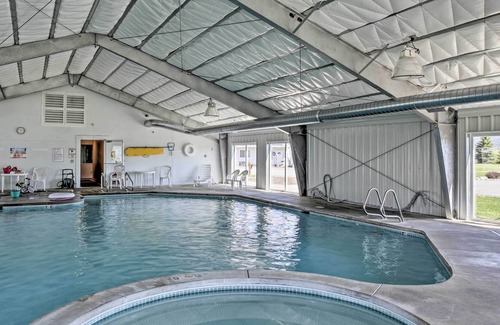 Blanchard Condominio | Acogedor condominio en el campo de golf StoneRidge con acceso a la piscina
