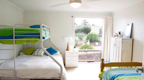 Carrickalinga Casa | Stones Throw 26 River View Drive